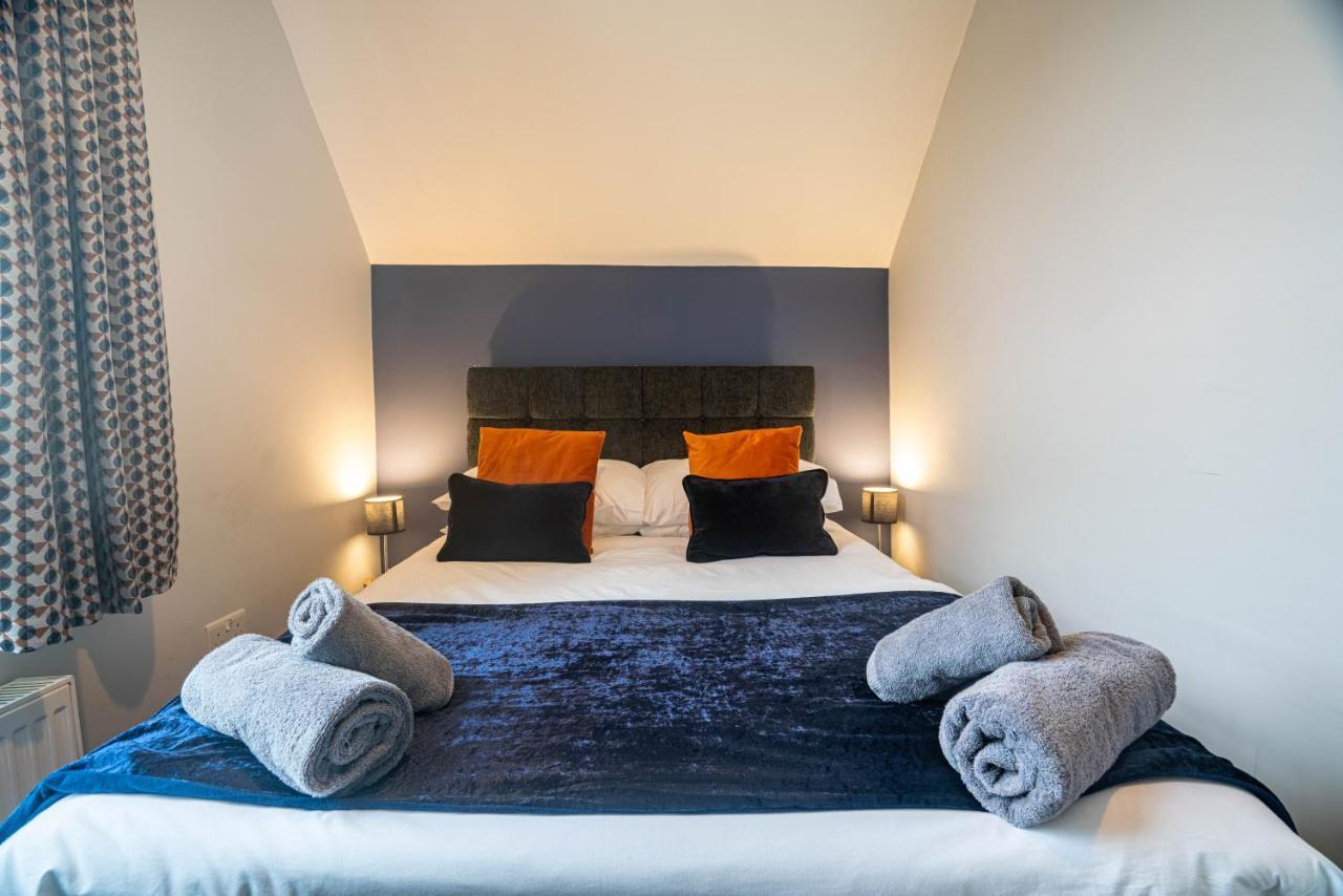 The Becket - Three Bedroom City Centre House With Parking Canterbury Exterior photo